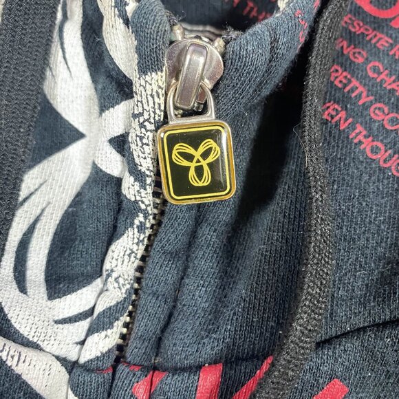 TNA Bear Canada Zipup– Size Medium - Picture 5 of 5